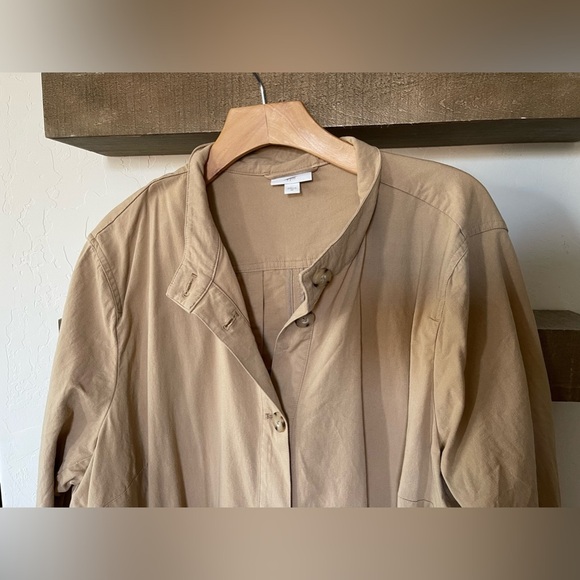 J Jill| Tan Canvas Utility Jacket with Gorgeous Buttons & Pockets, Size XL••• - Picture 2 of 14